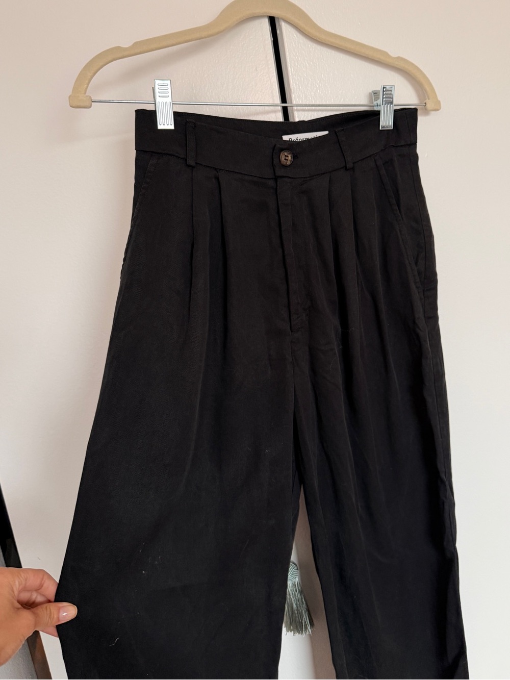 Reformation slacks - Picture 3 of 4